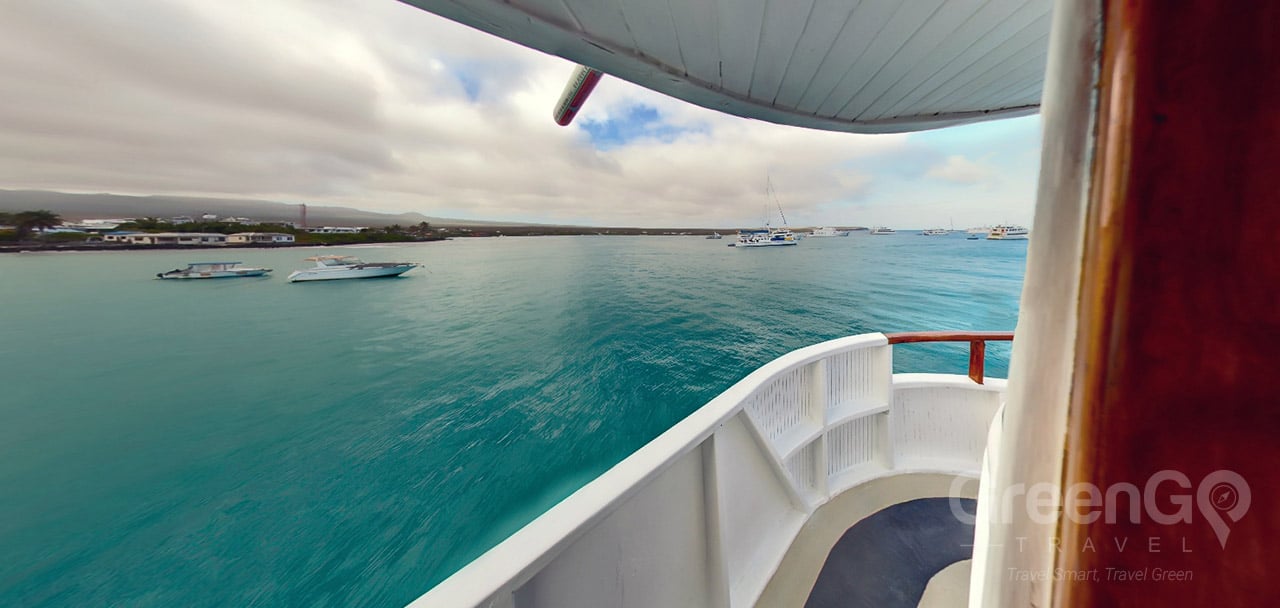 Darwin Galapagos Yacht - Observation Deck 1