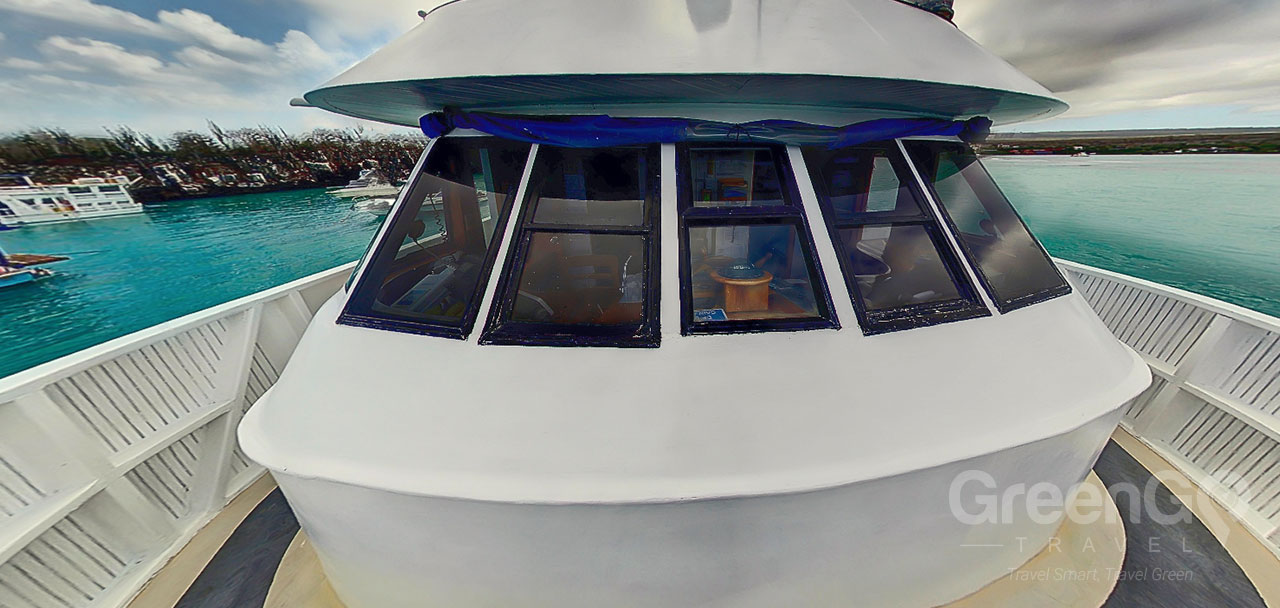 Darwin Galapagos Yacht - Observation Deck 2