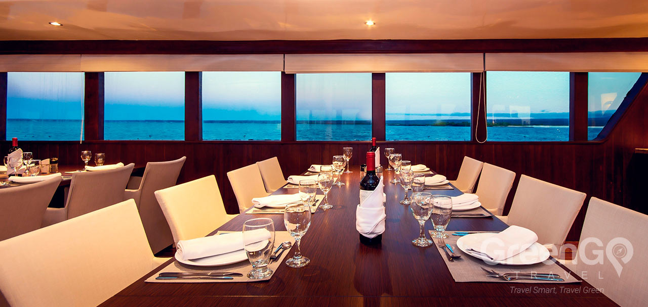 Odyssey Galapagos Yacht - Dining Area