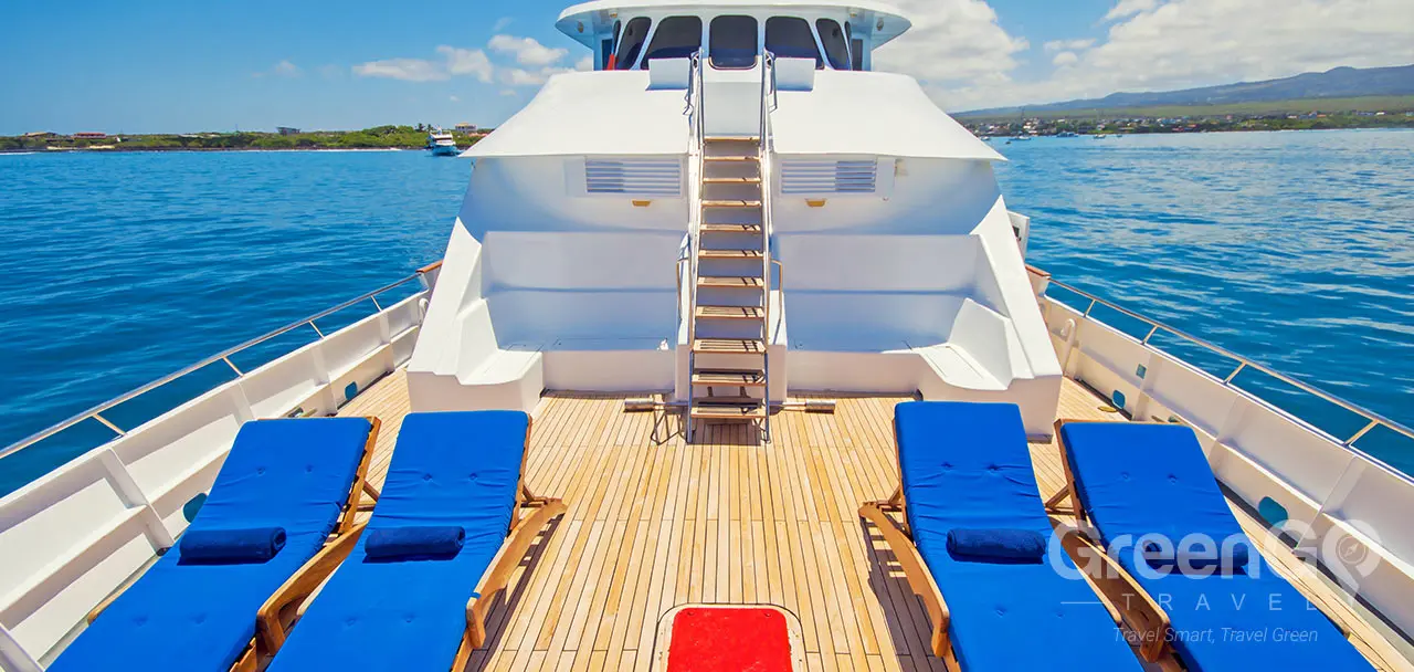 Tip Top 4 Galapagos Yacht - Bow