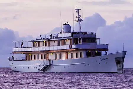 Grace-Galapagos-Yacht-Thumbnail