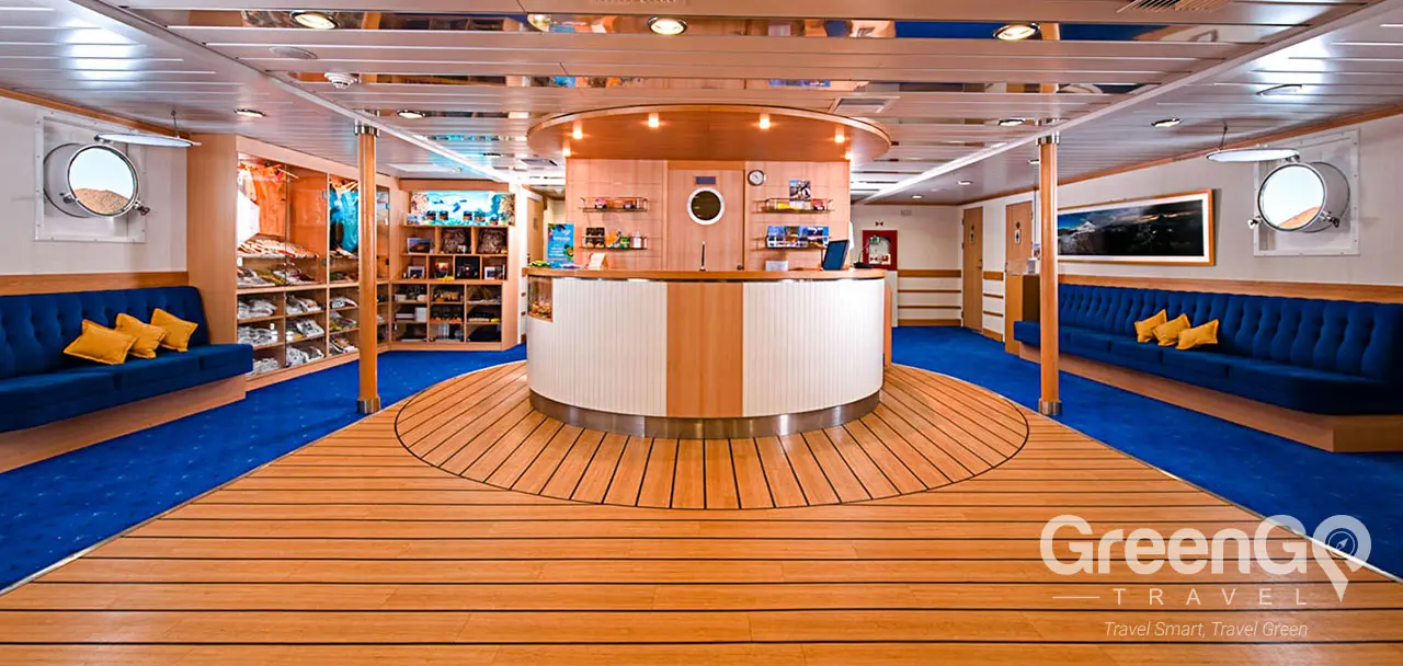 La Pinta Galapagos Ship - Gift Store