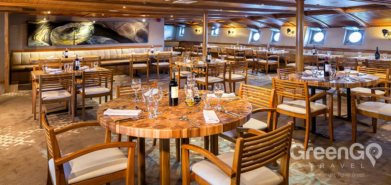 Legend Galapagos Ship - Lonesome George Restaurant 2