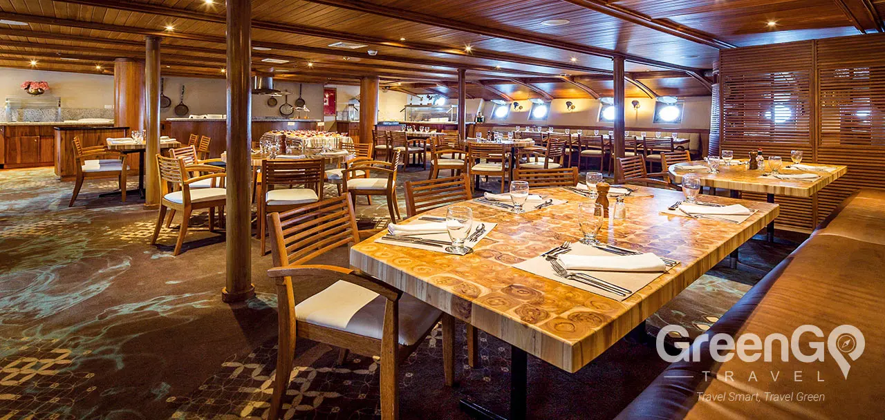 Legend Galapagos Ship - Lonesome George Restaurant