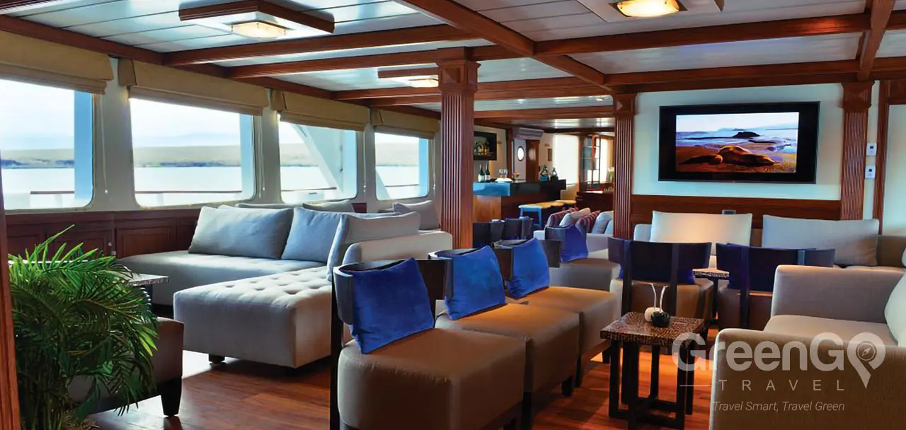 Celebrity-Xperience-Galapagos-Ship-Lounge