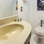 Xavier Galapagos Yacht - Washroom
