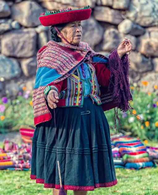 Peruvian woman with colorful clothing