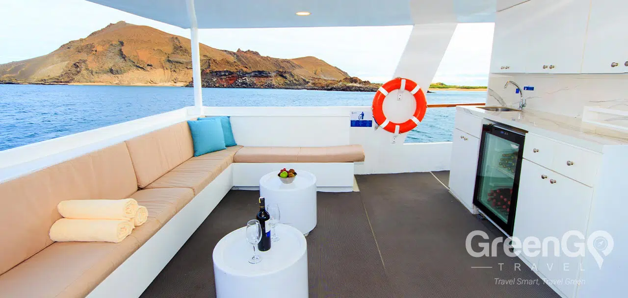 Aqua Galapagos Yacht - Exterior Lounge Area 2