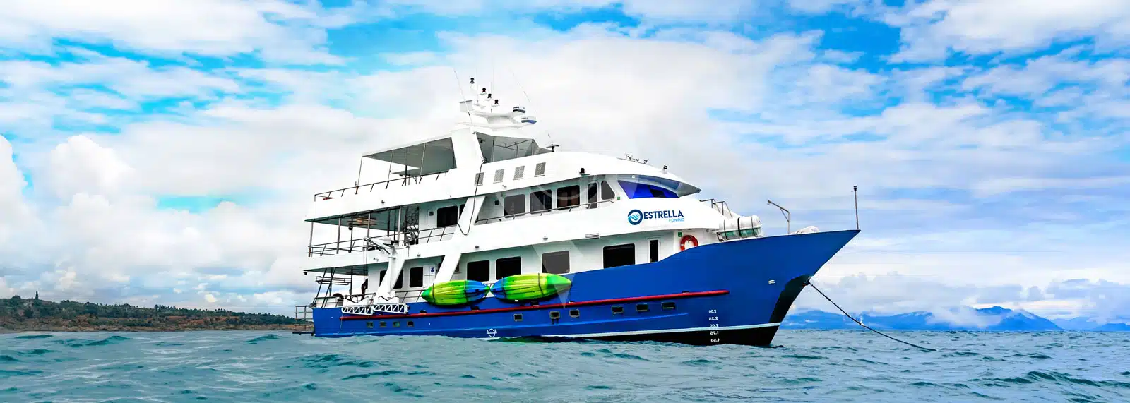 Estrella-Del-Mar-Galapagos-Yacht