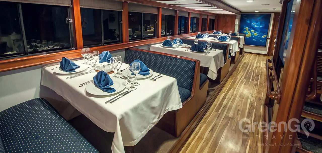 Letty Galapagos Yacht - Dining Room