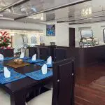 Natural Paradise Galapagos Yacht - Dining Room