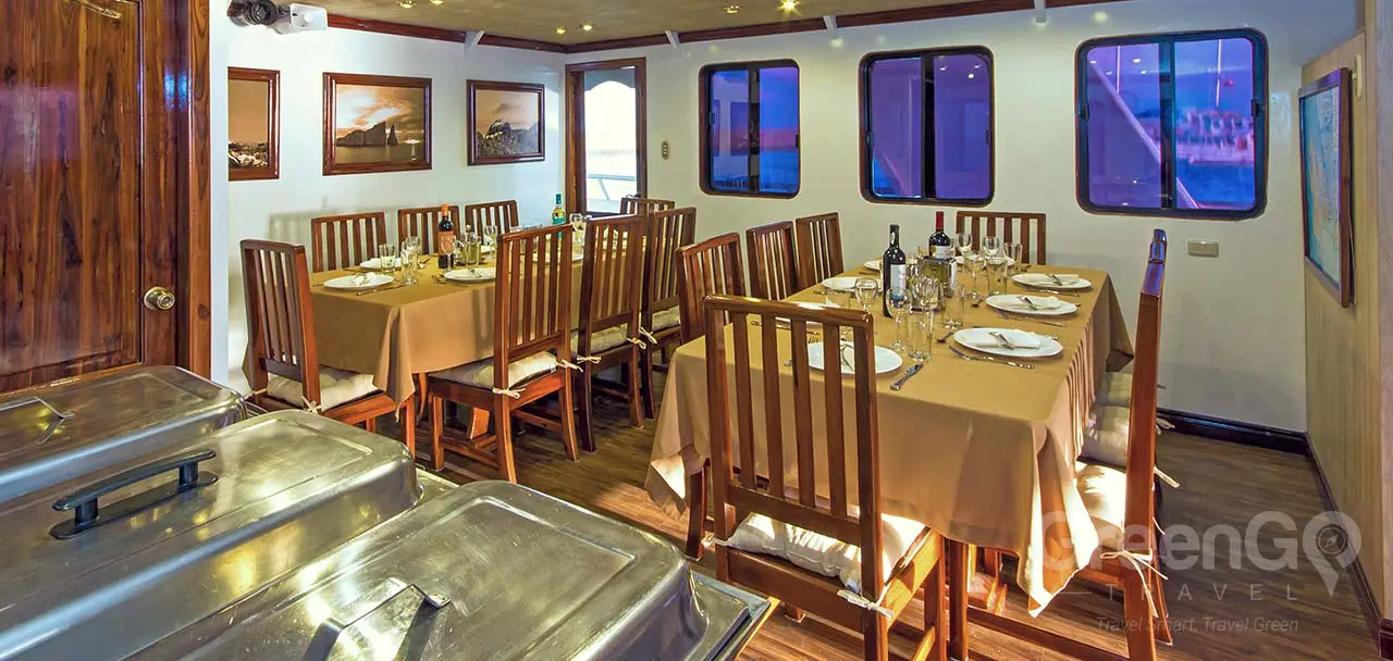 San Jose Galapagos Yacht - Dining Room