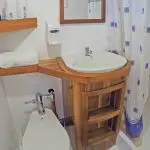 Eden Galapagos Yacht - Bathroom