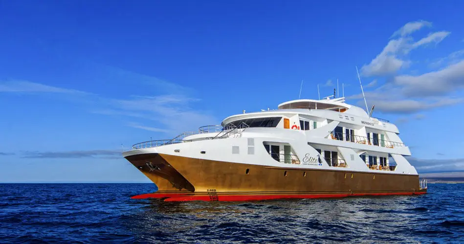 Elite Galapagos Catamaran - Features