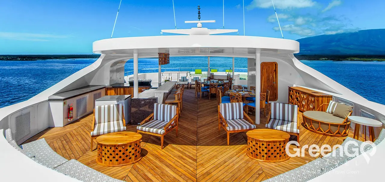 Elite Galapagos Catamaran - Sky Deck