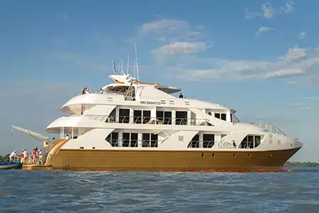 Elite-Galapagos-Catamaran-Thumbnail