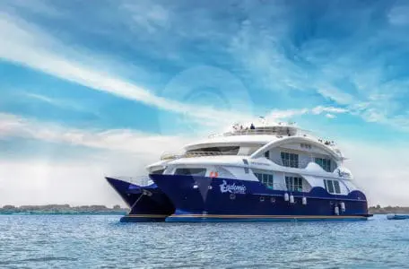 endemic galapagos cruise in 2019 - header