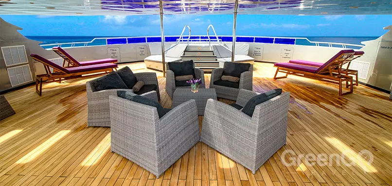 Camila Cruise Specifications and Comforts-Sun-Deck-and-Jacuzzi-of-the-Camila