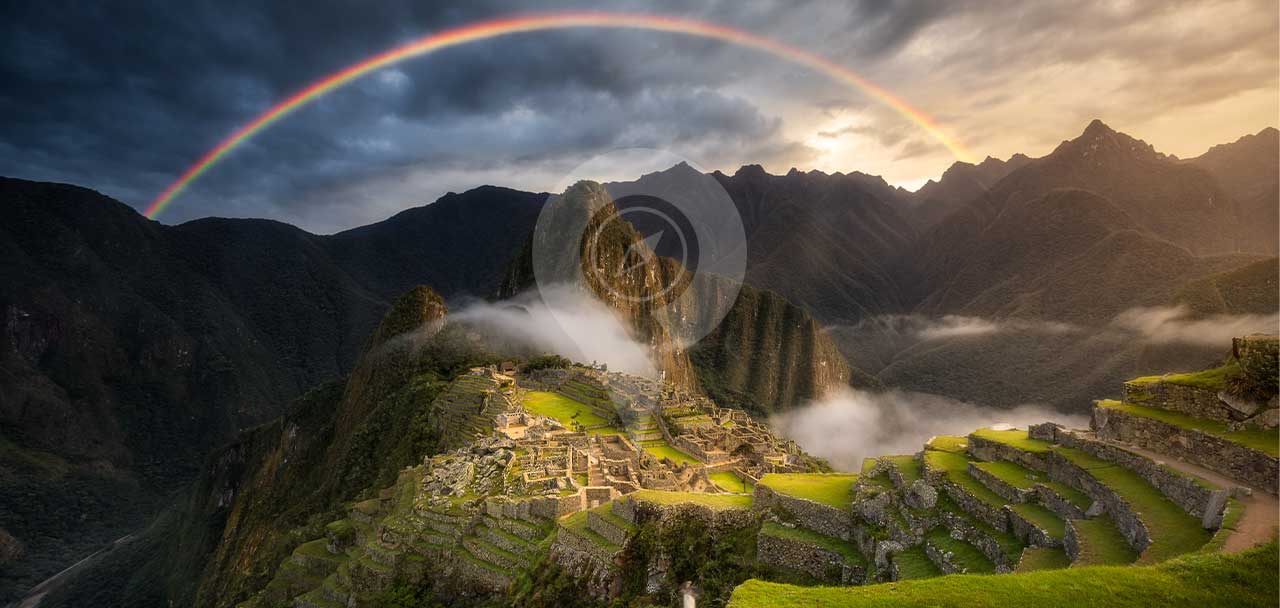 Inca-trail-guide-in-2020-Rainbow over machu picchu