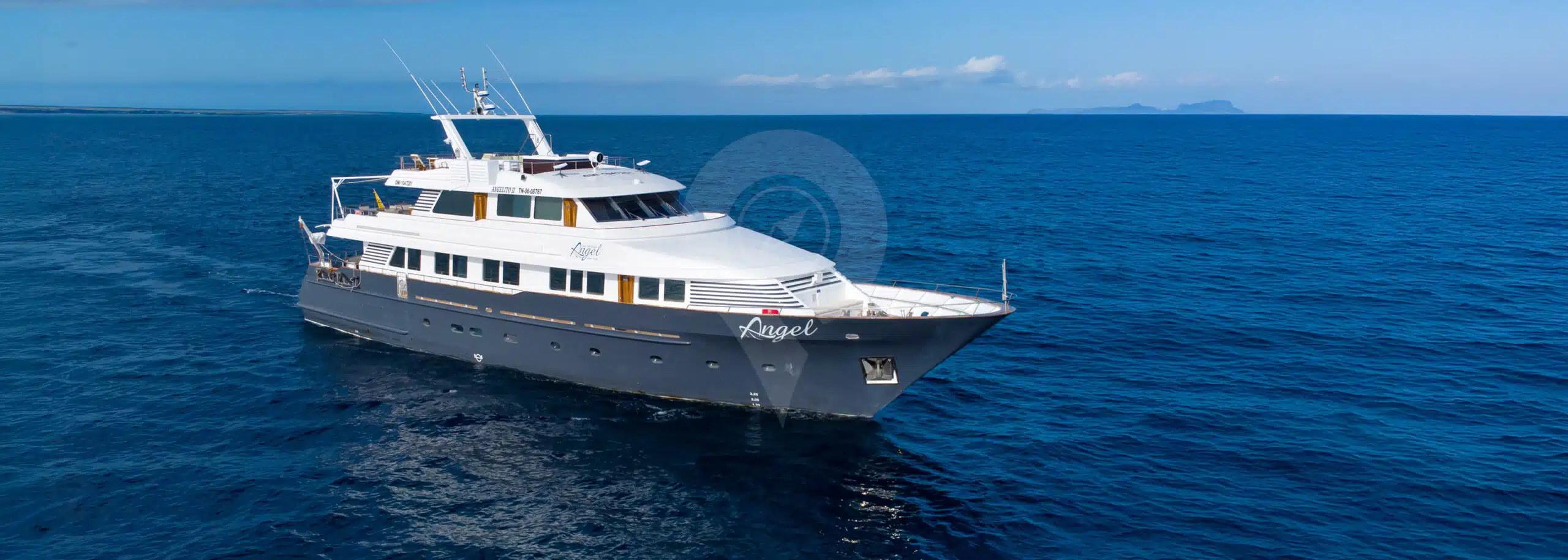 Galapagos-Angel-Yacht