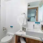 Galapagos-Angel-Yacht-bathroom-cabin