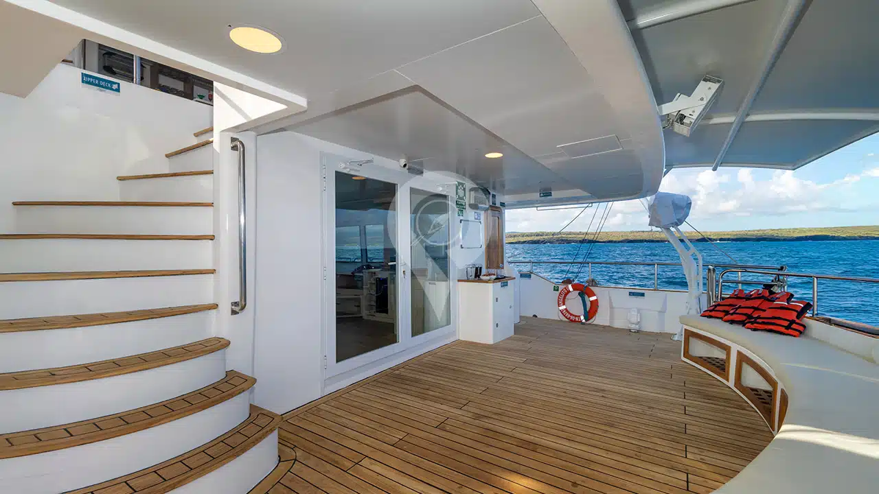 Galapagos-Angel-Yacht-porch