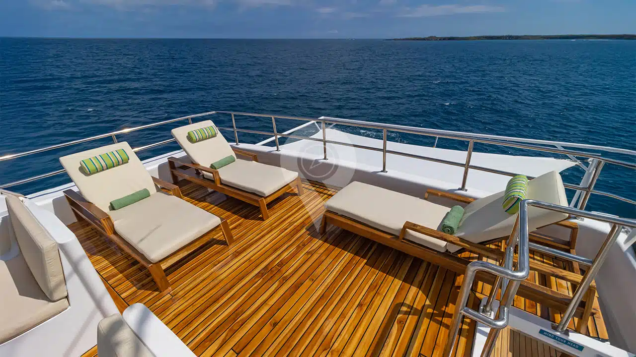 Galapagos-Angel-Yacht-sundeck-2