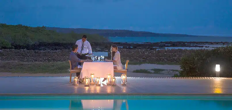 Galapagos-Island-Tour-Dining
