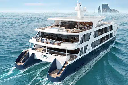 Hermes-Galapagos-Catamaran