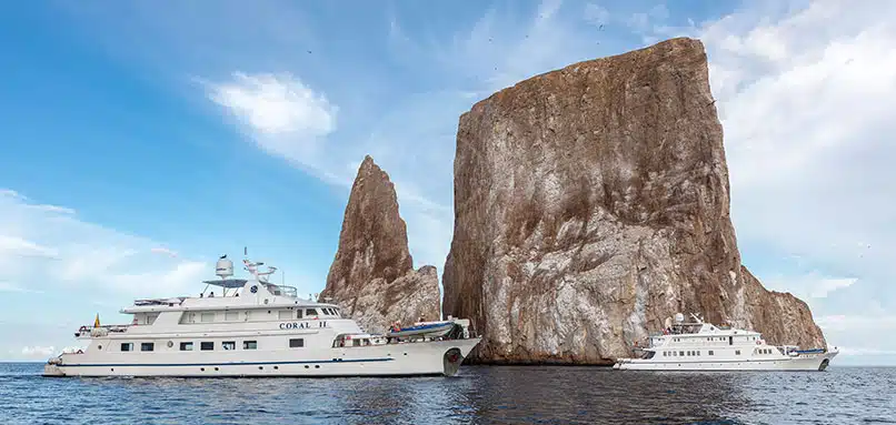 Best-Midsize-ship-Galapagos