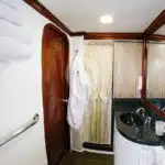 Galapagos Sky - Cabins Bathrooms