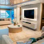 Elite-Galapagos-Catamaran-bar&briefing