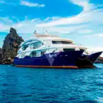 Endemic-Galapagos-Catamaran-exterior2