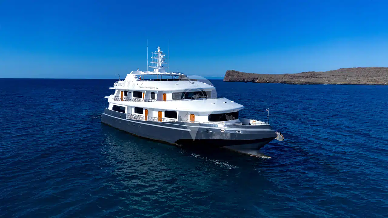 Galapagos-Horizon-Trimaran-1