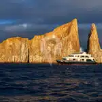 Galapagos-Horizon-Trimaran-2