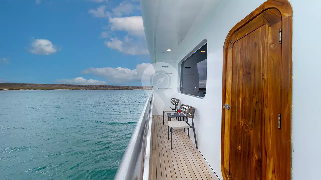 Galapagos-Horizon-Trimaran-balcony