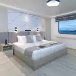 Galapagos-Horizon-Trimaran-double-cabin