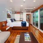 Infinity-Galapagos-Yacht-suit