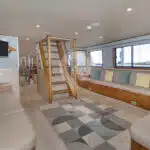 Koln-Galapagos-Yacht-lounge