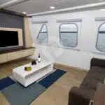 Natural-Paradise-Galapagos-Yacht-jr-suite-main-deck-3