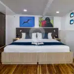 Natural-Paradise-Galapagos-Yacht-lower-deck-cabin