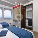 Natural-Paradise-Galapagos-Yacht-main-deck-twin-cabin-2