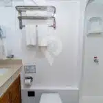Tip-Top-4-Galapagos-Yacht-bathroom