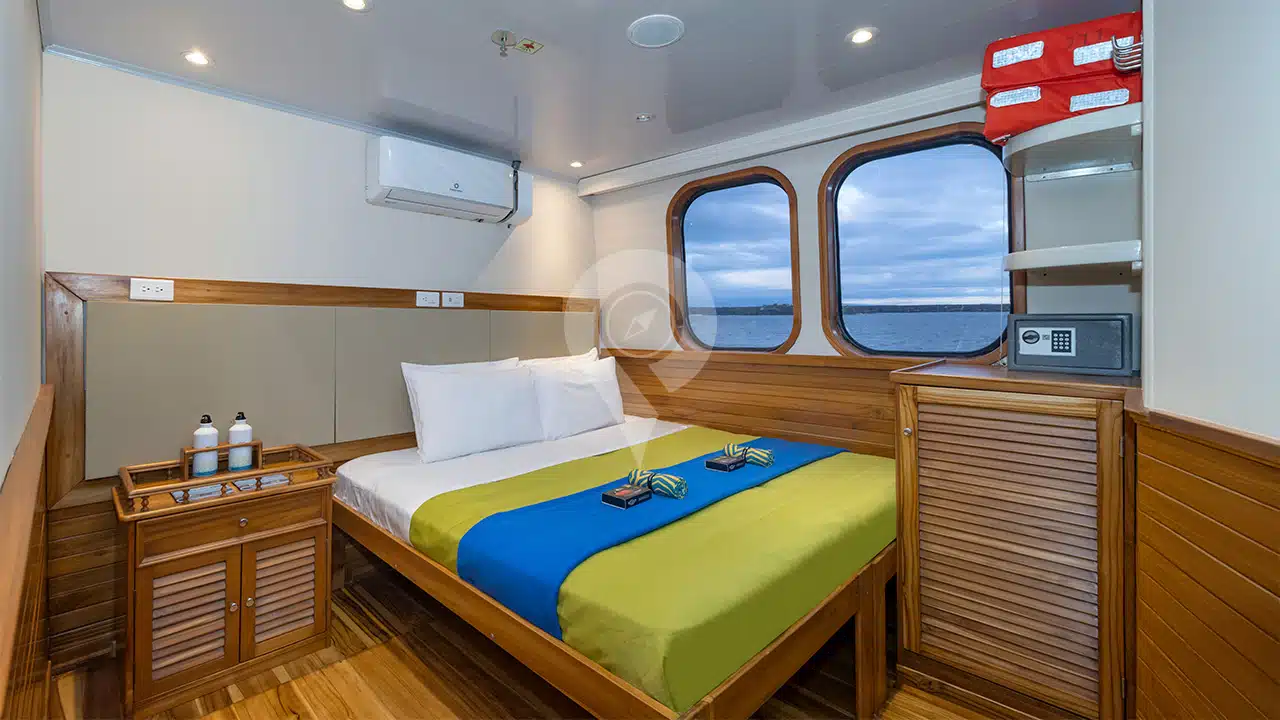 Tip-Top-4-Galapagos-Yacht-double-bed-upper-deck-2