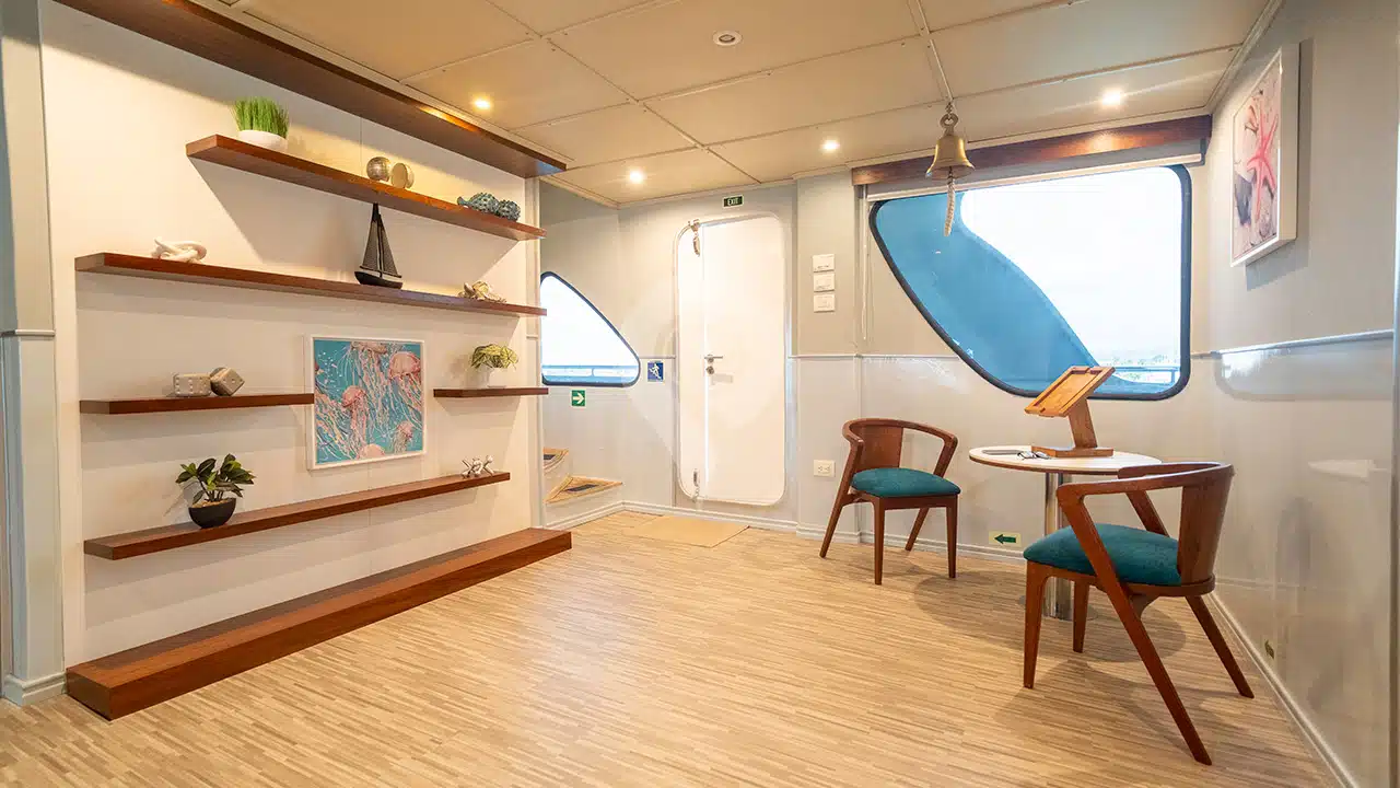 Tip-Top-5-Galapagos-Catamaran-reception-area