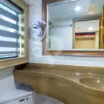 Letty-Galapagos-Yacht-cabin-bathroom-upper-deck