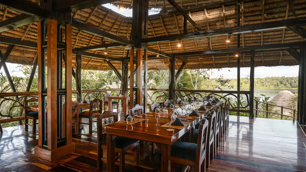 Napo-Wildlife-Center-dining-room