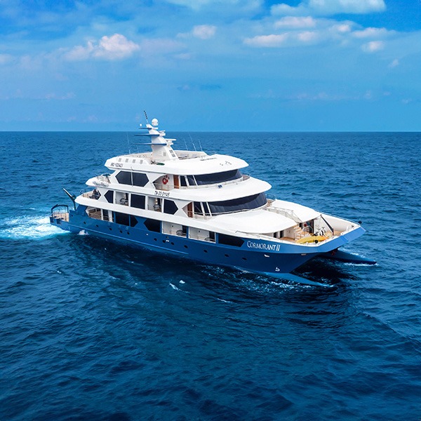 galapagos-catamarans-q1