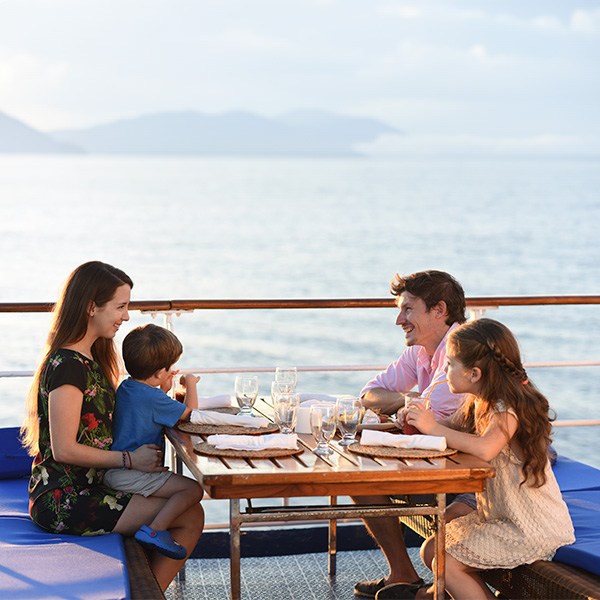 galapagos-charters-q1