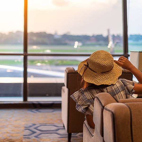 galapagos-vip-lounge-access-q1